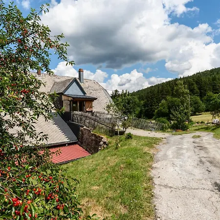 D'hotes, Les Combes Penzion